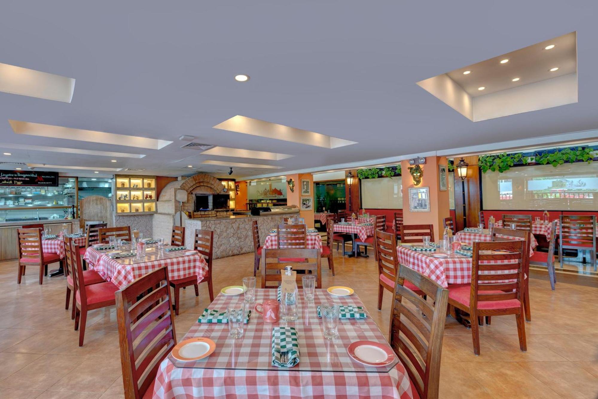 Islamabad Marriott Hotel Ngoại thất bức ảnh